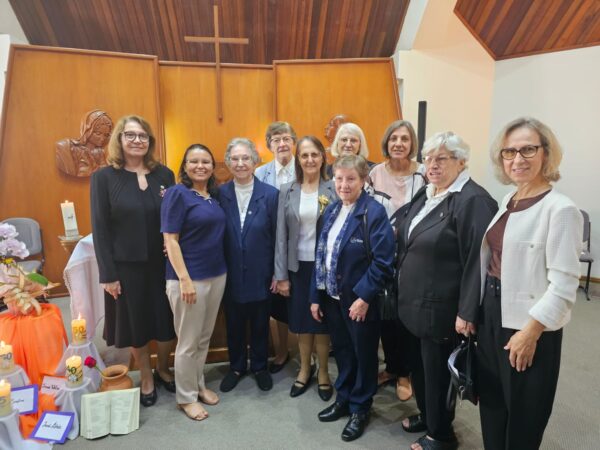 Retiro Anual das Irmãs Escolares: Um Jardim Regado pela Esperança 14 IMG-20250504-WA0304
