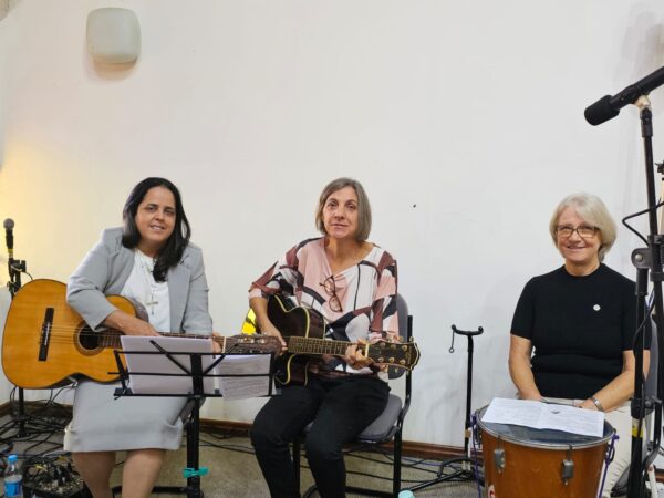 Retiro Anual das Irmãs Escolares: Um Jardim Regado pela Esperança 1 IMG-20250504-WA0480